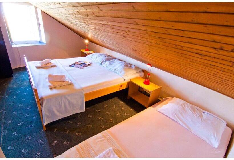 اتاق استاندارد چهار تخته, Villa Mia Casa