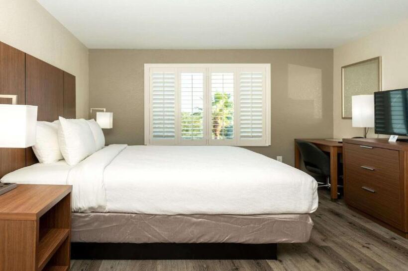 Suite King Size Bed, Best Western Houston Bush Iah Intercontinental Airport Inn