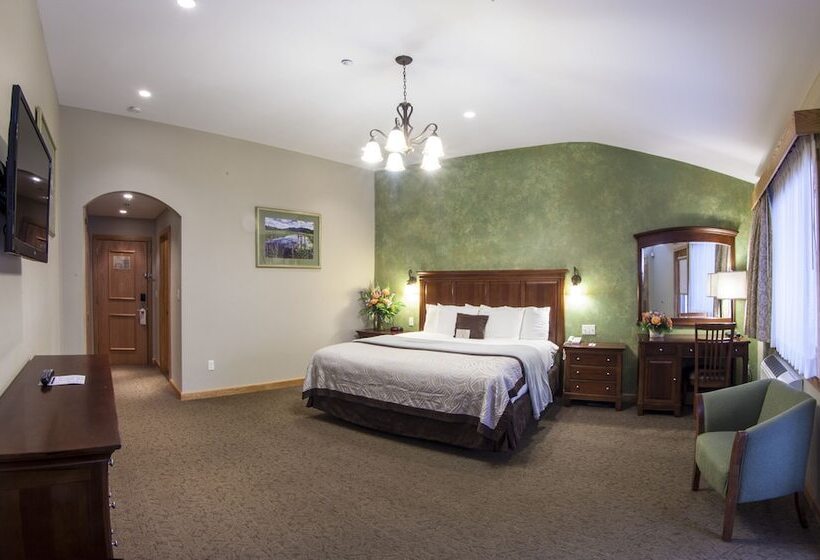 Номер Deluxe, Golden Arrow Lakeside Resort