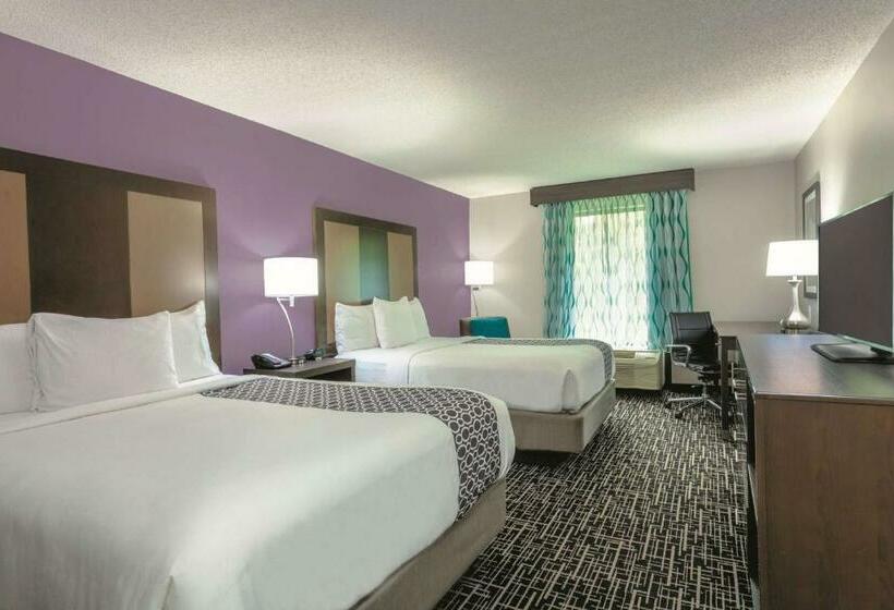 Номер Стандарт, La Quinta Inn & Suites By Wyndham Covington