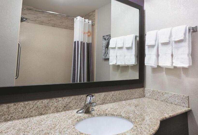 Стандартный Номер Кровать Кинг, La Quinta Inn & Suites By Wyndham Covington