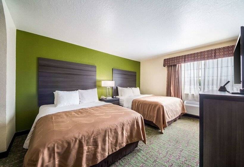 Quarto Estandar 2 Camas Casal, Quality Suites