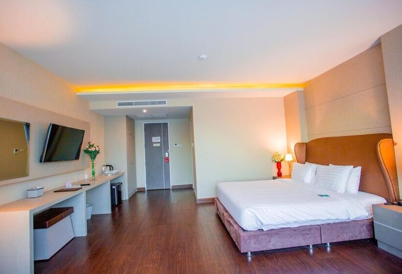 اتاق لوکس, The Cheewin Hotel And Convention