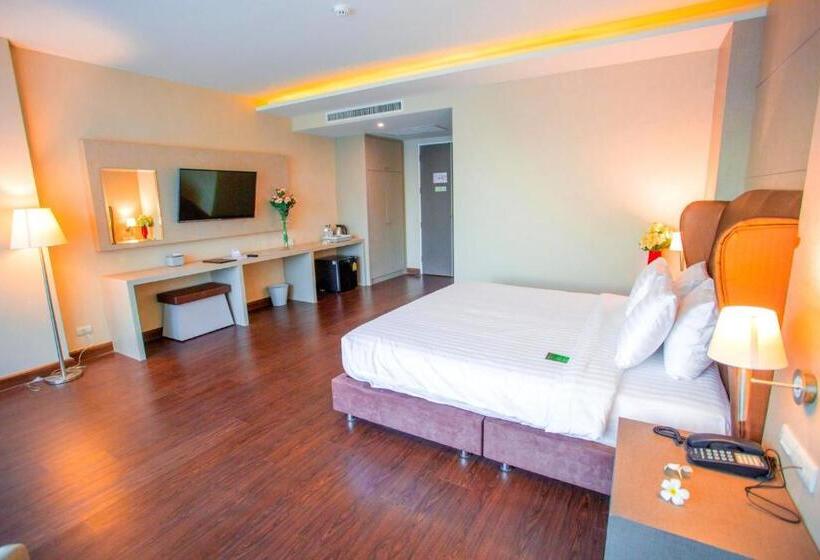 اتاق لوکس, The Cheewin Hotel And Convention