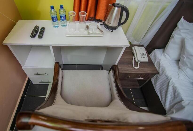 Suite, Lovely Garden Guest Home