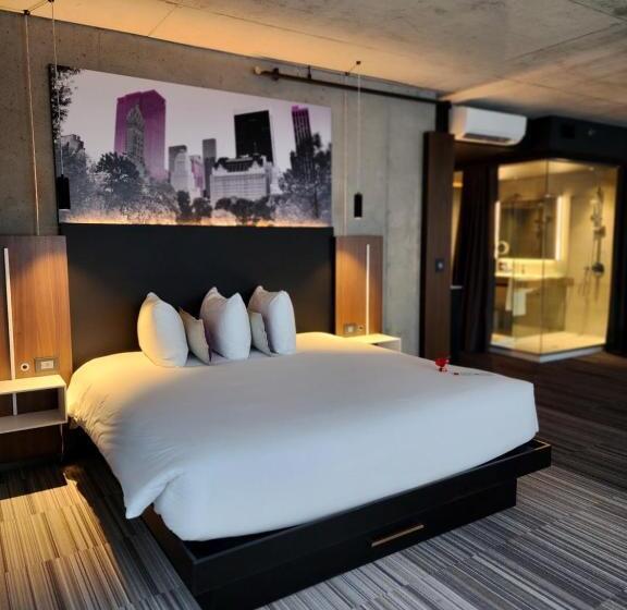 Люкс Superior, Grand Hotel Times Blainville Mirabel