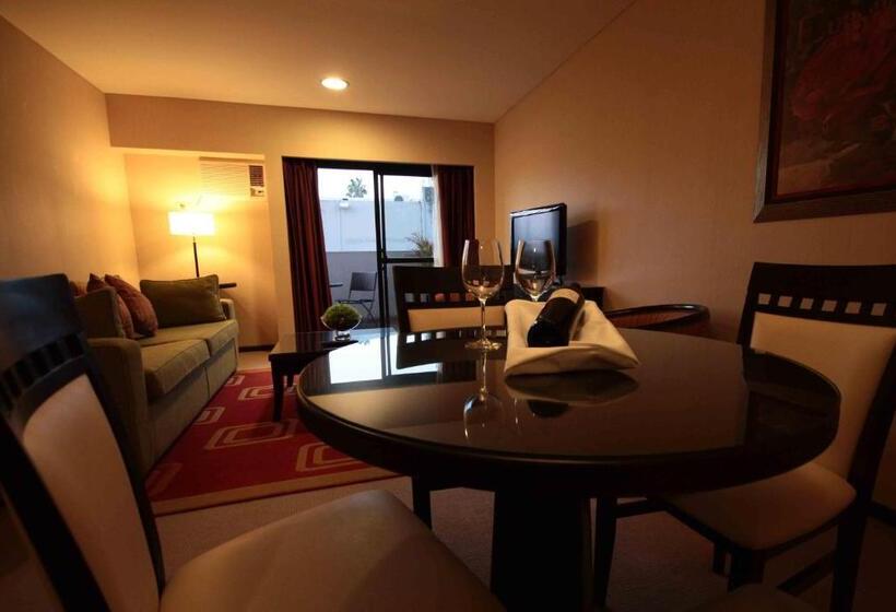 스위트, Condado Hotel Casino Goya