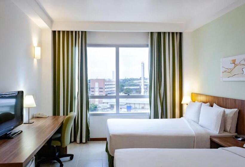 Номер Стандарт 2 Двуспальные Кровати, Holiday Inn Manaus, An Ihg