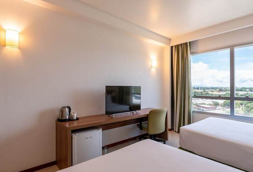 Номер Стандарт 2 Двуспальные Кровати, Holiday Inn Manaus, An Ihg