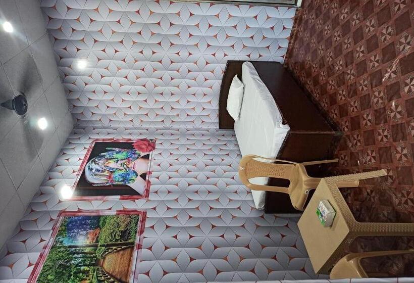 Трехместный Номер Классика, Spot On Hotel Delhi Darbaar