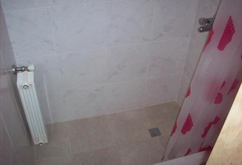 Кровать в Общей Комнате, Hostel Meridiano 71