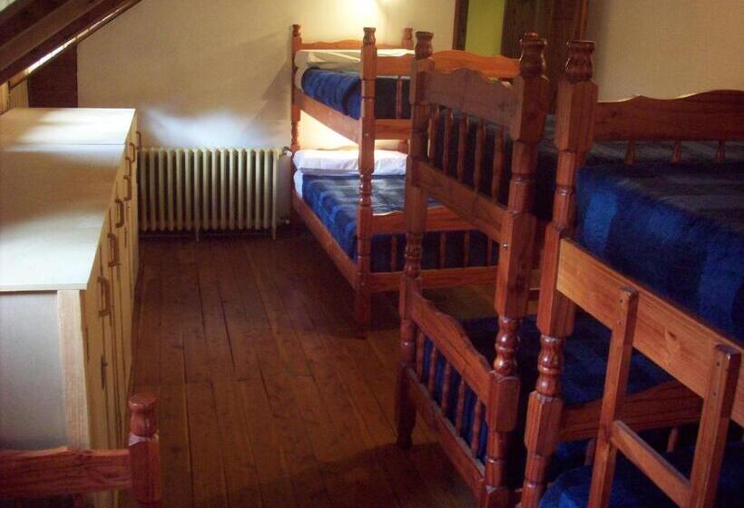 Кровать в Общей Комнате, Hostel Meridiano 71