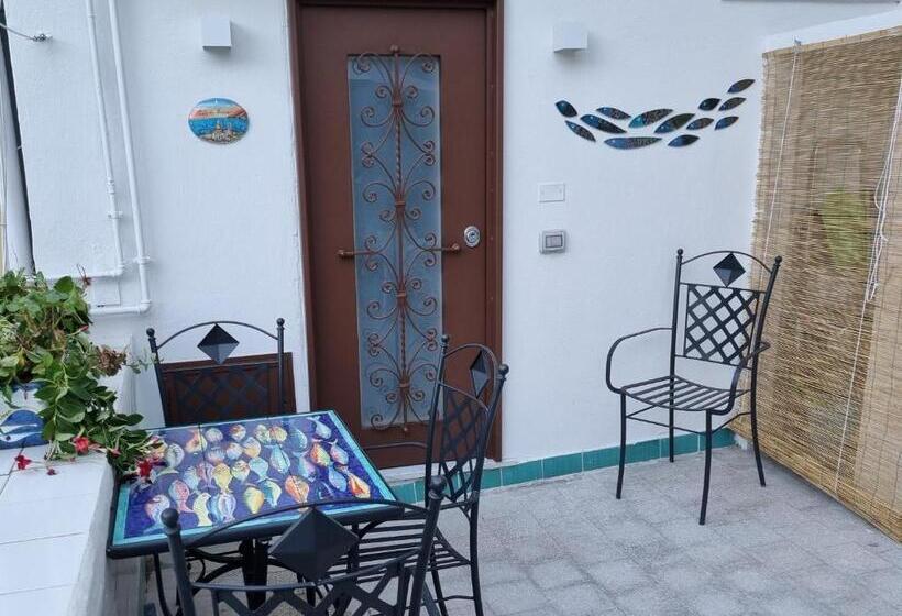 خانه 1 خوابه, Cala Di Luna House