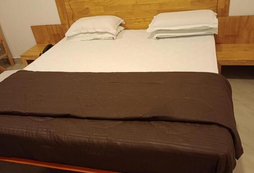 디럭스 룸, Coconhuts Beach Resort