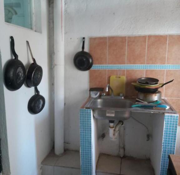 بانگلوی استاندارد 2 خوابه, Ayalamar Manzanillo