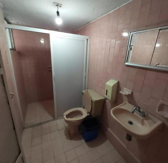 بانگلوی استاندارد 2 خوابه, Ayalamar Manzanillo