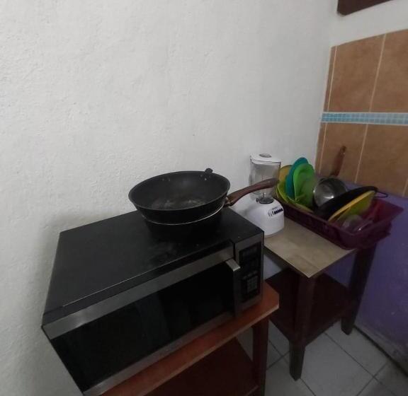 بانگلوی استاندارد 2 خوابه, Ayalamar Manzanillo