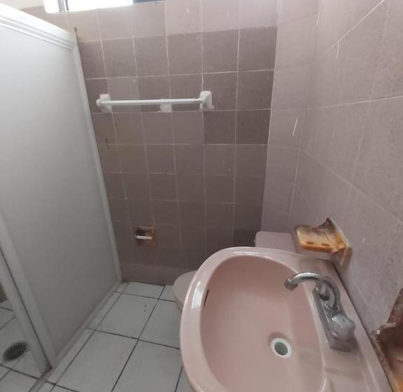 بانگلوی استاندارد 2 خوابه, Ayalamar Manzanillo