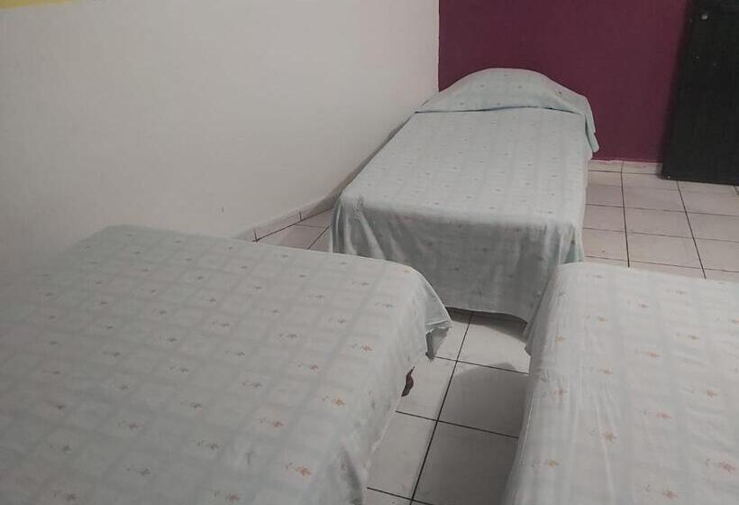 بانگلوی استاندارد 2 خوابه, Ayalamar Manzanillo