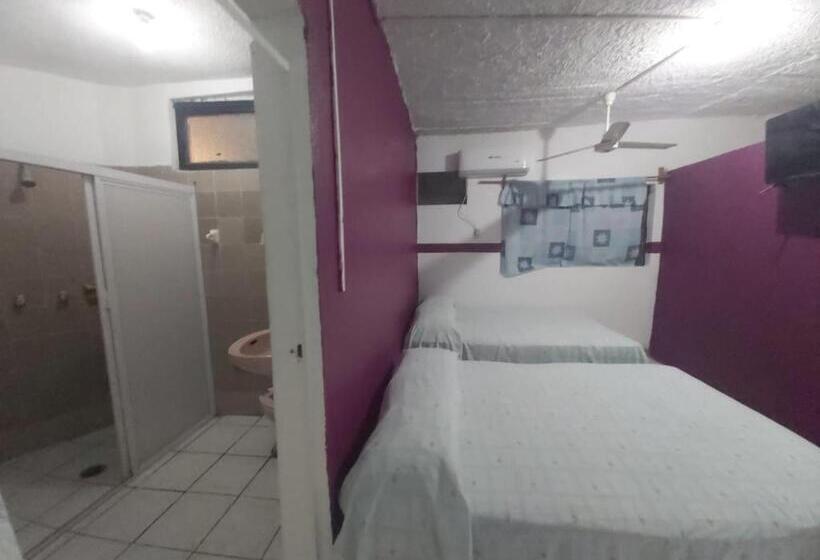 بانگلوی استاندارد 2 خوابه, Ayalamar Manzanillo