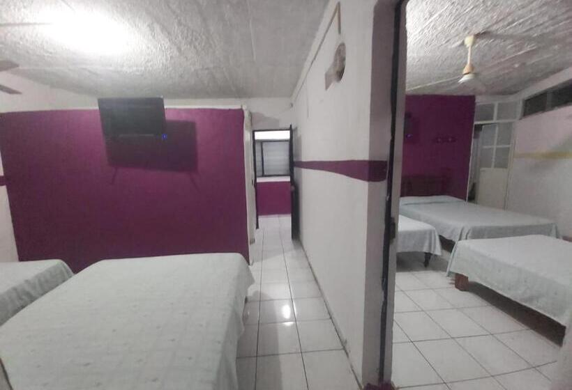 بانگلوی استاندارد 2 خوابه, Ayalamar Manzanillo