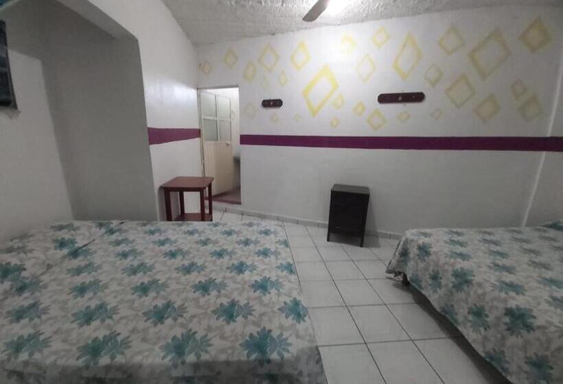 بانگلوی استاندارد 2 خوابه, Ayalamar Manzanillo