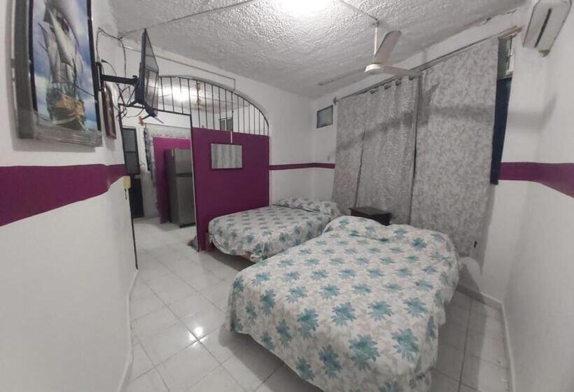 بانگلوی استاندارد 2 خوابه, Ayalamar Manzanillo