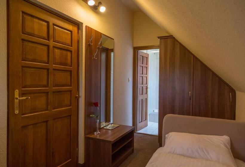 اتاق استاندارد یک نفره, Arina Villa
