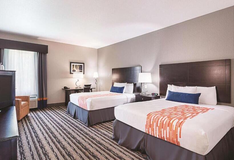 适合残疾人使用的标准间, La Quinta By Wyndham San Antonio Northwest