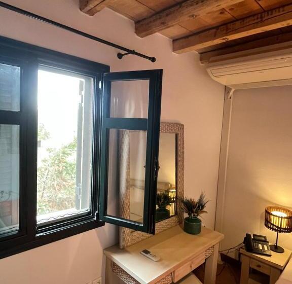 침실 2개 아파트, The Varos Residences