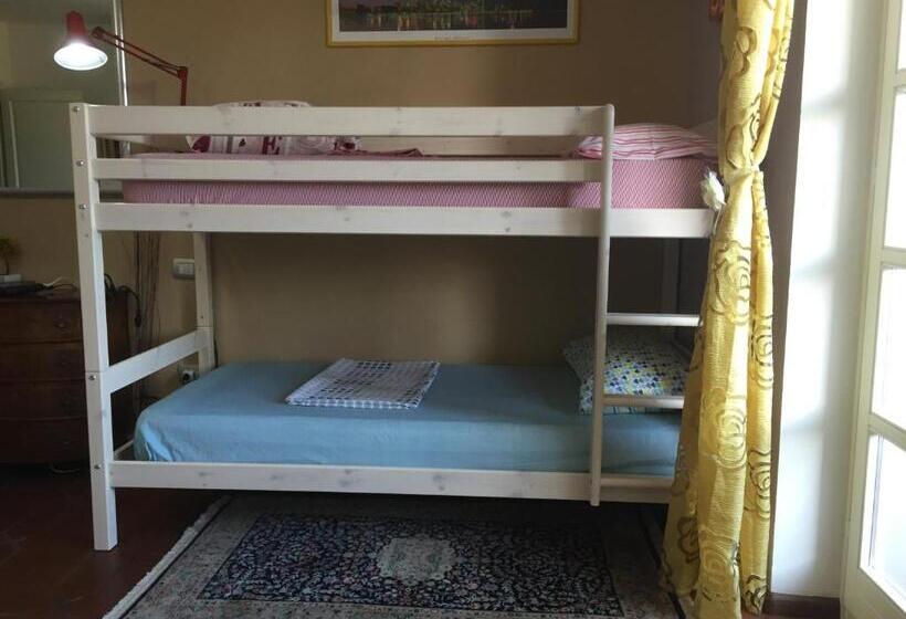 带阳台标准四人间, B&b Filomena