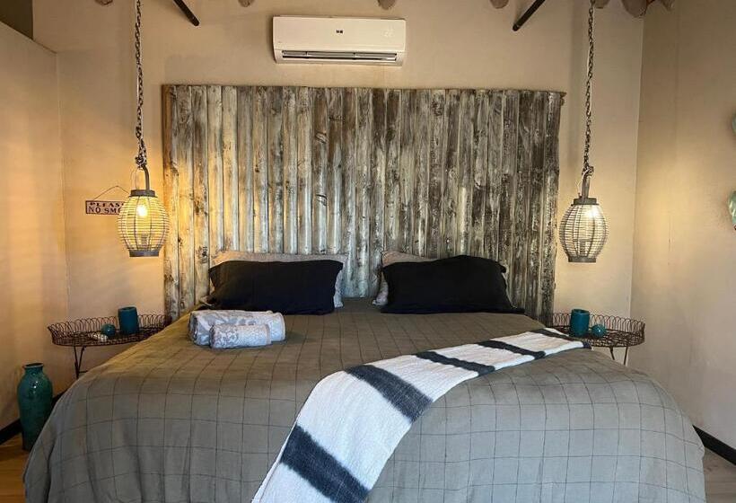 Номер Стандарт Вид на Сад, Simba Safaris African Pride Exotic Lodge