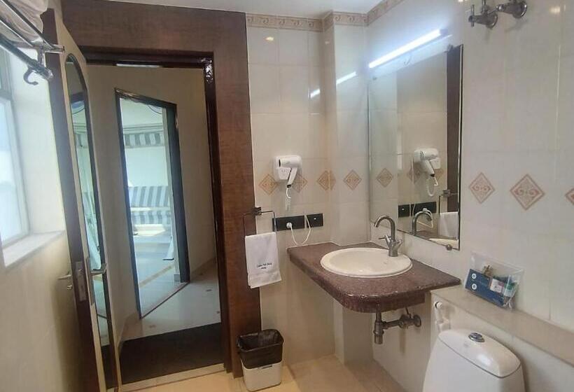 Люкс, Golden Park Hotel & Resort