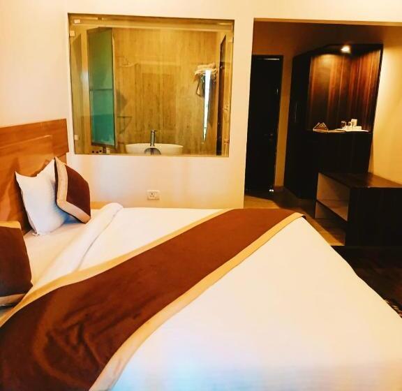 발코니 디럭스 룸, Boros Resorts Binsar