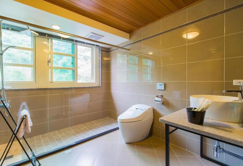 اتاق استاندارد چهار تخته, Sun Hola Villa