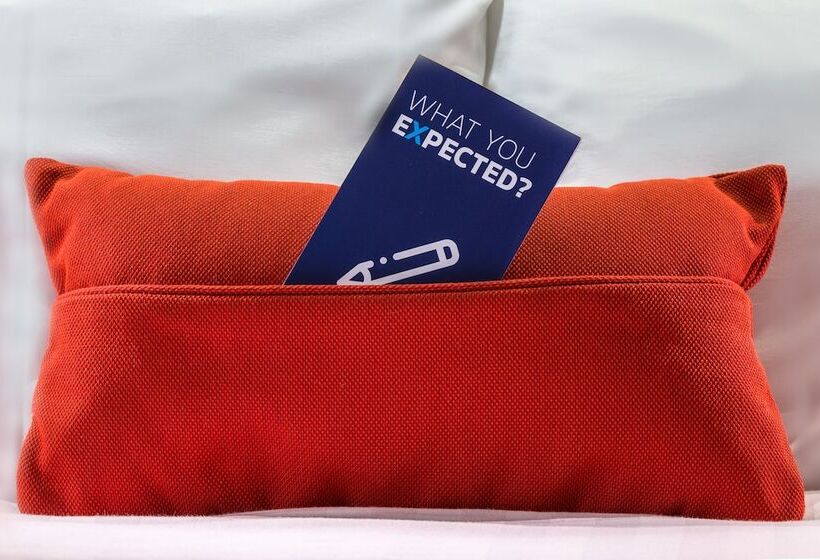 Номер Стандарт, Holiday Inn Express Kettering, An Ihg