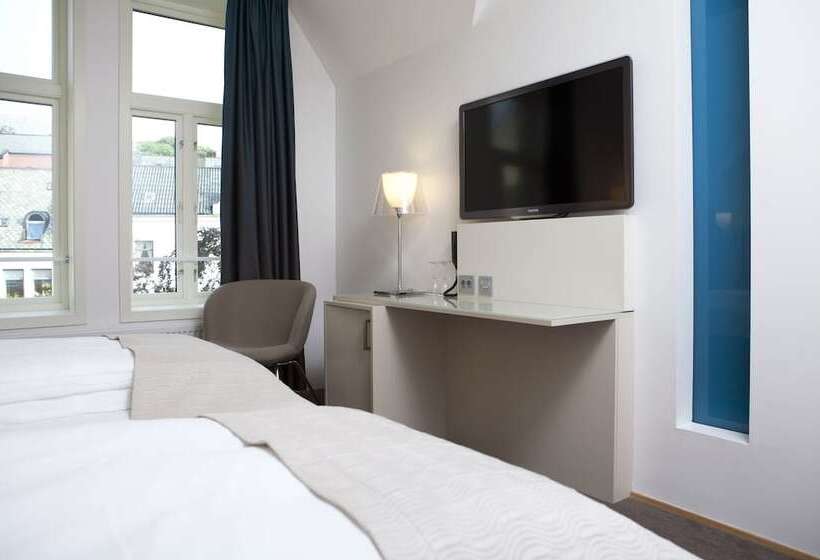 Номер Стандарт, Quality Hotel Waterfront
