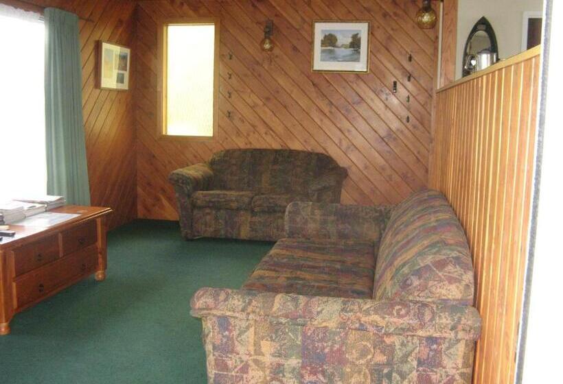 Семейный Номер, Tongariro River Motel