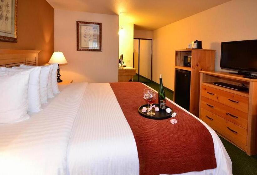 스탠다드 룸 킹사이즈 침대, Best Western Plus Hartford Lodge