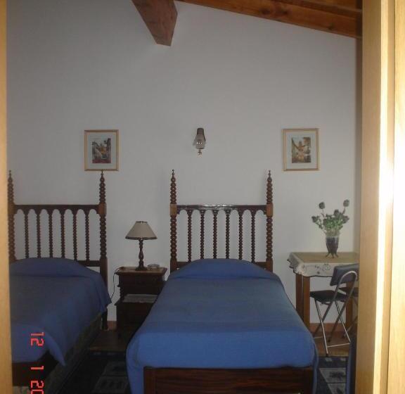 חדר סטנדרט לשלושה, Dinas Guesthouse