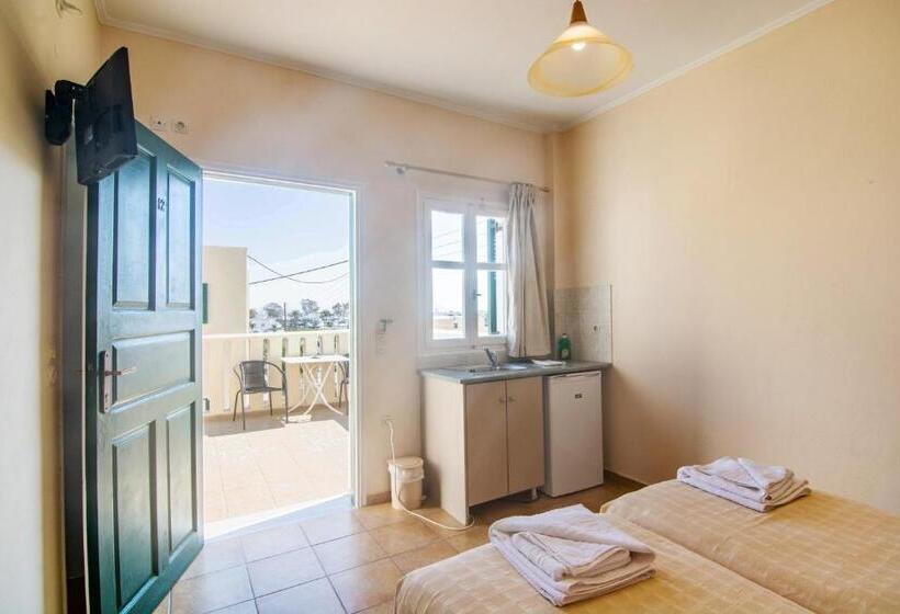 استودیوی استاندارد, Phevos Villa