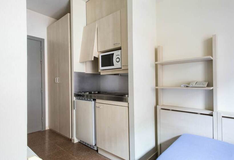 ベーシックルーム, Residencia Universitaria Blas De Otero