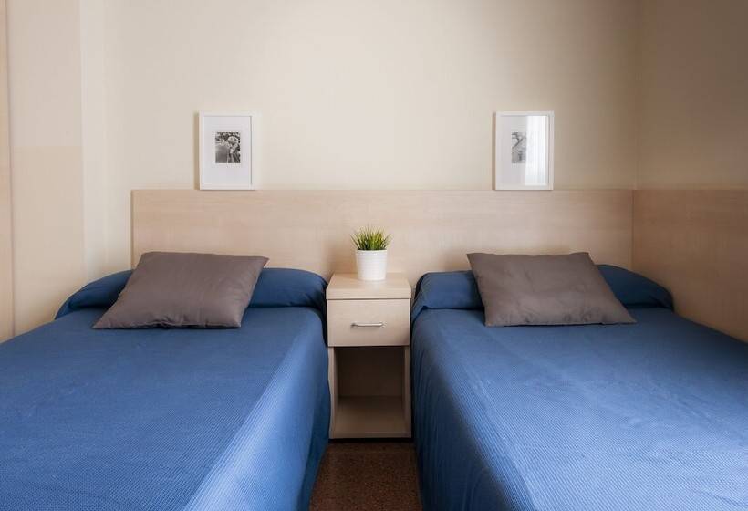 クラシックスタジオ, Residencia Universitaria Blas De Otero