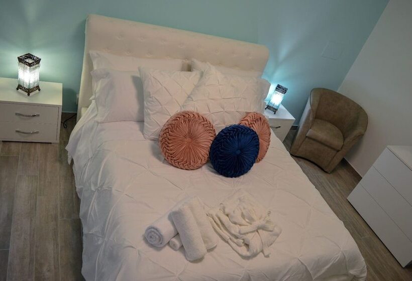 سوییت خانوادگی, Emerella Luxury Suites Siderno Lungomare