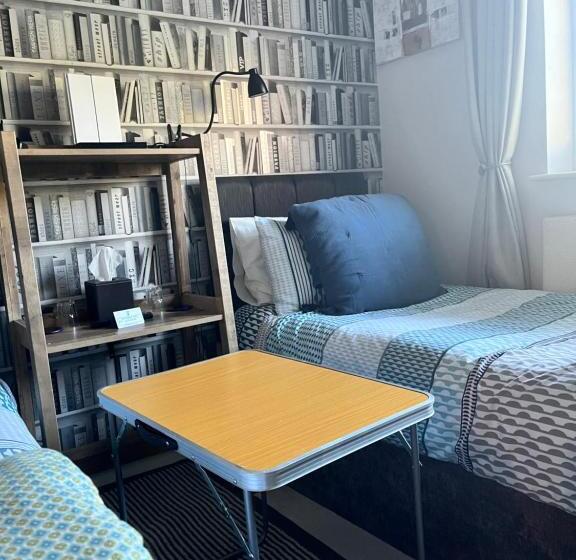 Номер Стандарт, Woodbriar