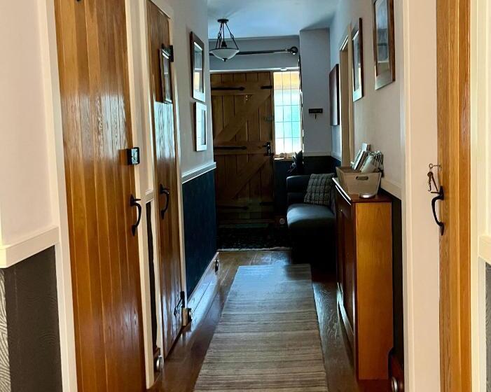 Номер Стандарт, Woodbriar