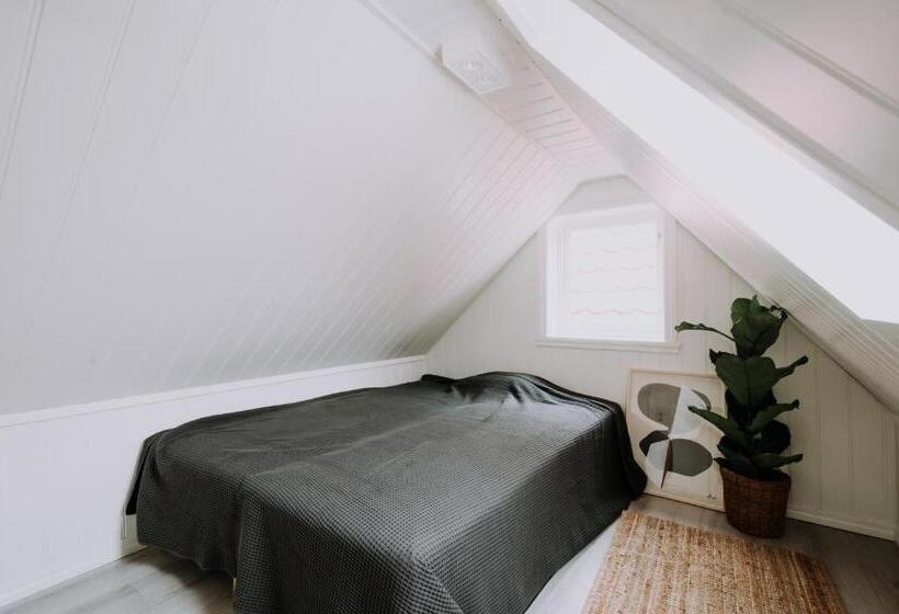 דירה בת חדר שינה 1 עם מרפסת, Bergen Beds   Serviced Apartments In The City Center