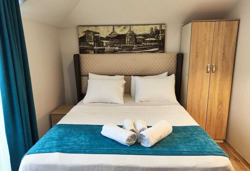 سوییت خانوادگی, Gloria Suite