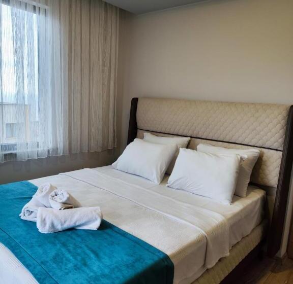 سوییت سوپریور, Gloria Suite