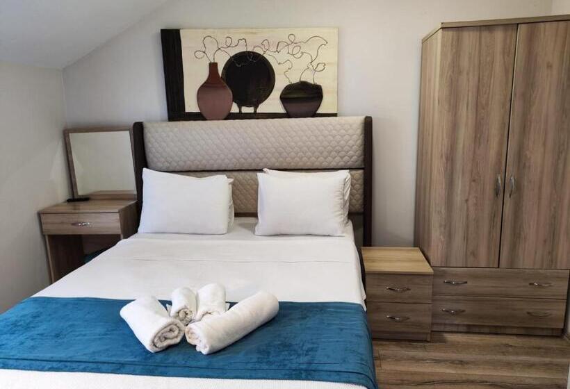 Suite with Terrace, Gloria Suite